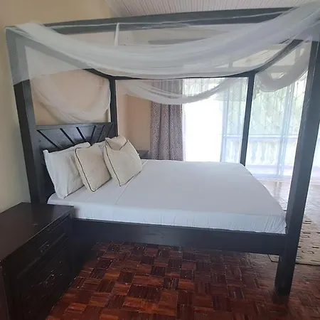 Ary Homestay Nyali - On Corral Drive Mombasa Exterior photo