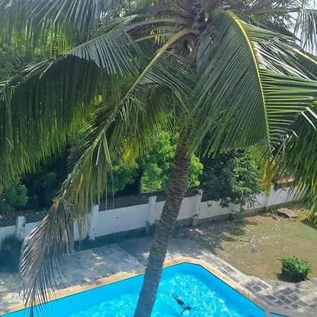 Ary Homestay Nyali - On Corral Drive Mombasa Exterior photo