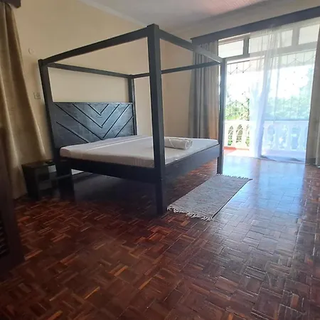 Ary Homestay Nyali - On Corral Drive Mombasa Exterior photo